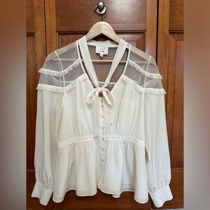 Cinq à Sept Beautiful 100% Silk Cream/Ivory Long Sleeve Top Sz M